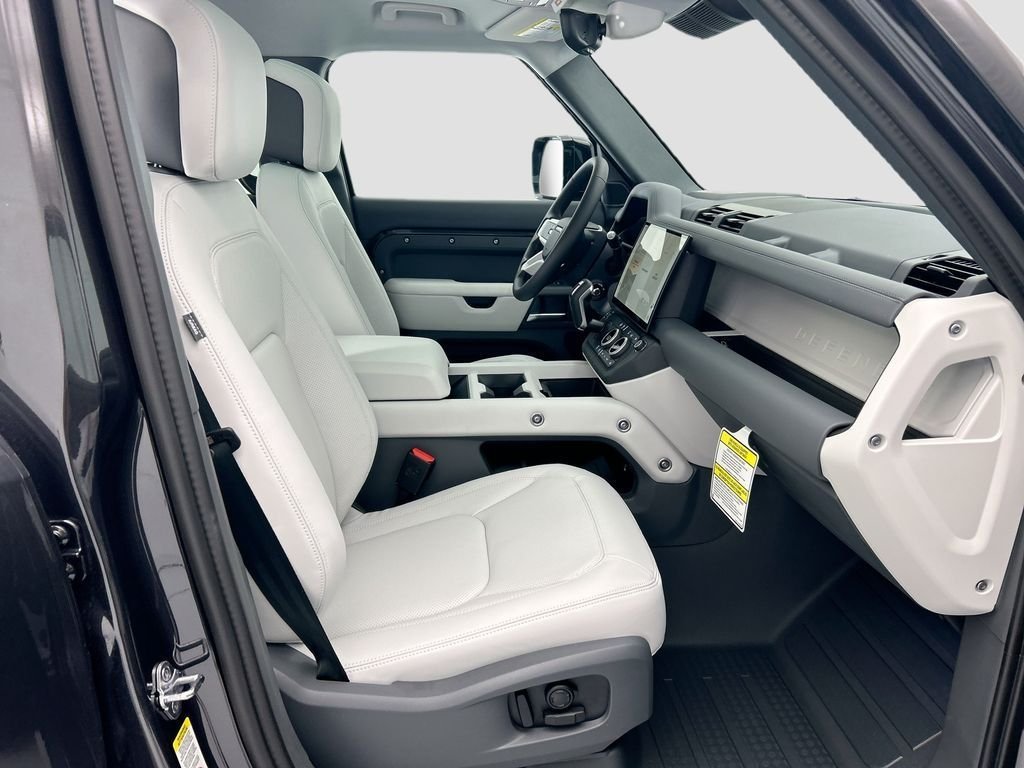 2026 Land Rover Defender X-Dynamic SE - Photo 19