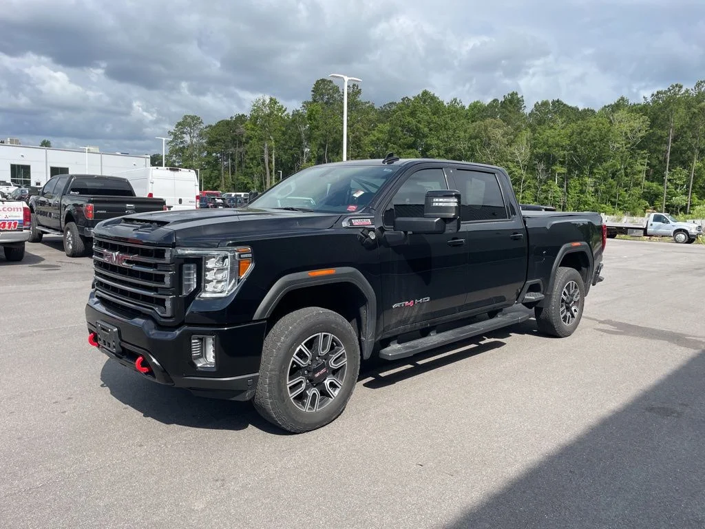 2023 GMC Sierra 4WD Crew Cab Standard Box AT4's photo