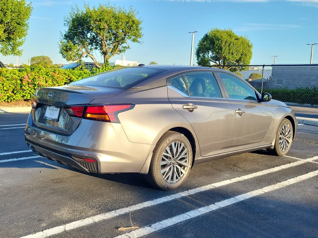 New 2026 Gray Nissan 2.5 SV image 7