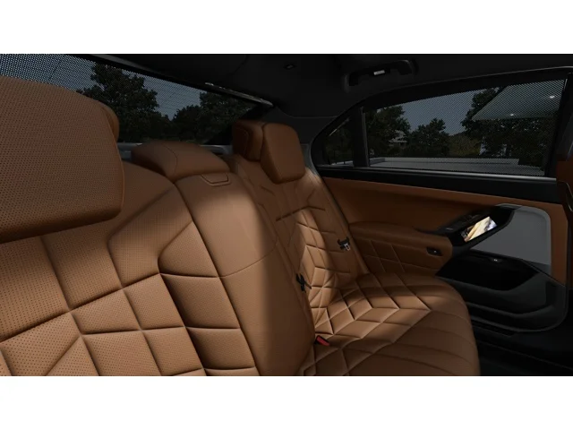 New 2027 Mineral White Metallic BMW 740i xDrive image 12