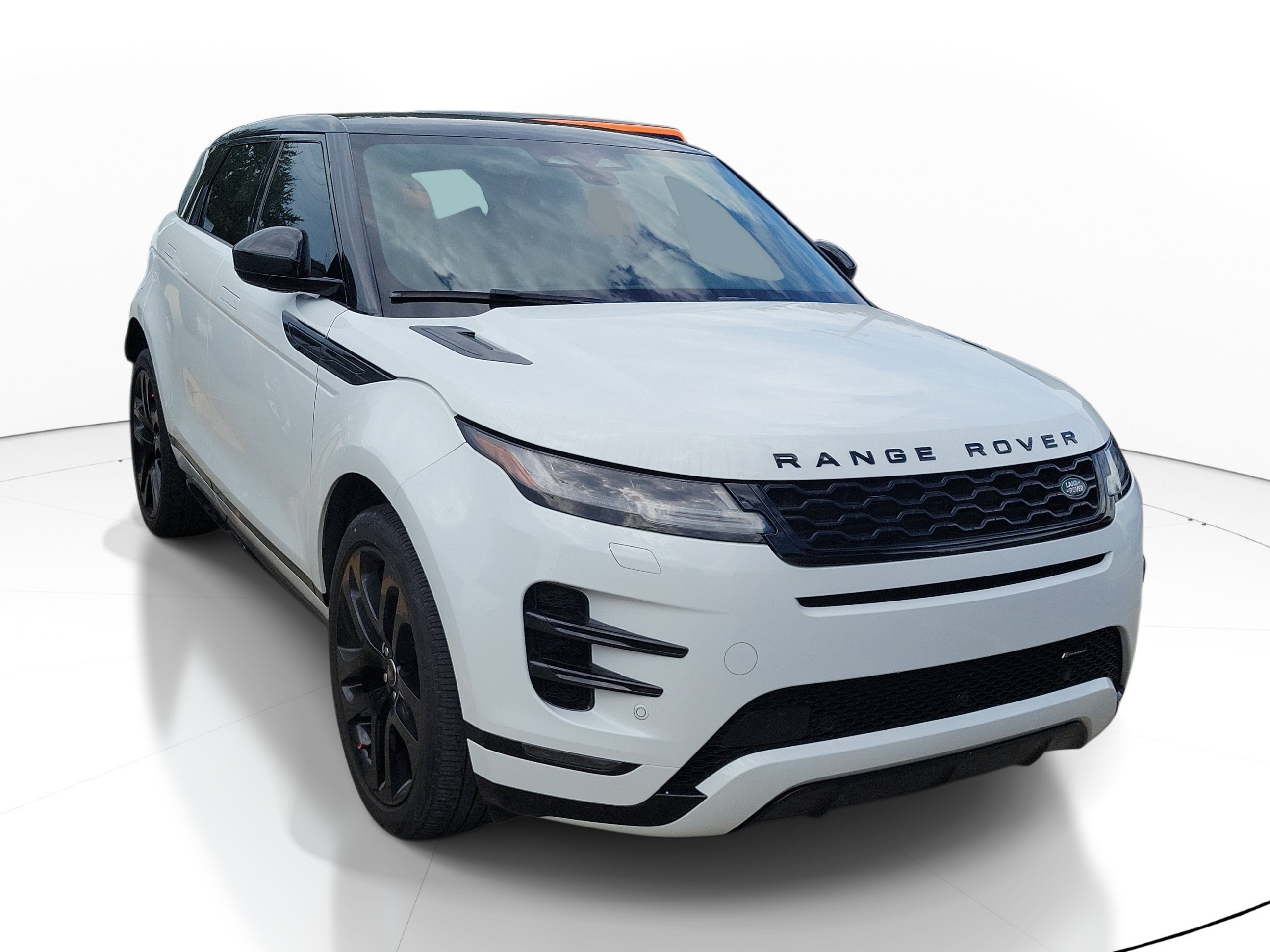Used 2023 White Land Rover R-Dynamic SE image 1