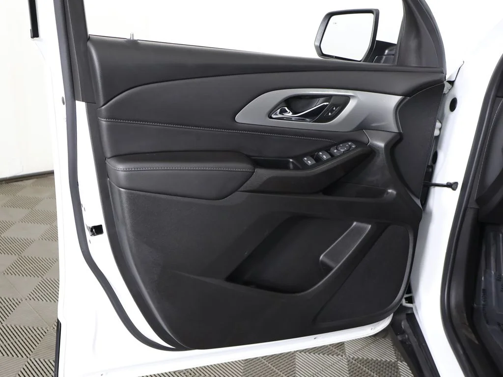 Used 2023 Summit White Chevrolet LT image 23