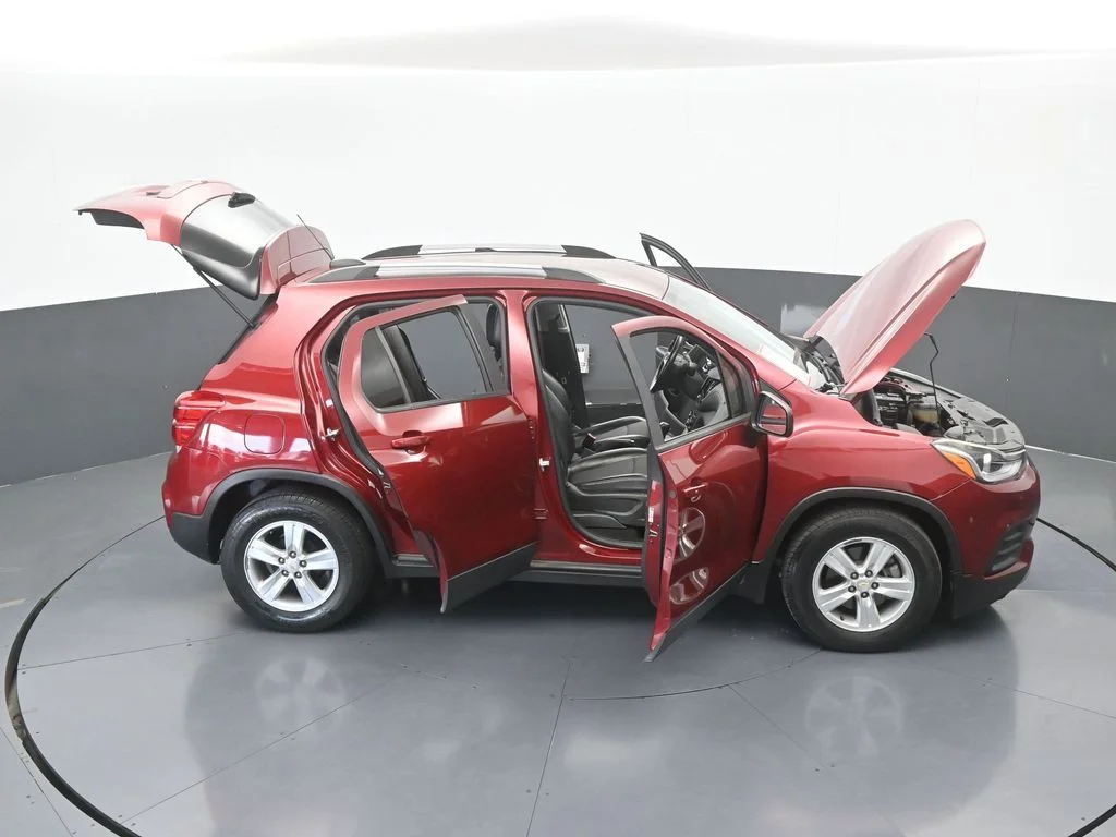 Used 2021 Crimson Metallic Chevrolet LT image 66