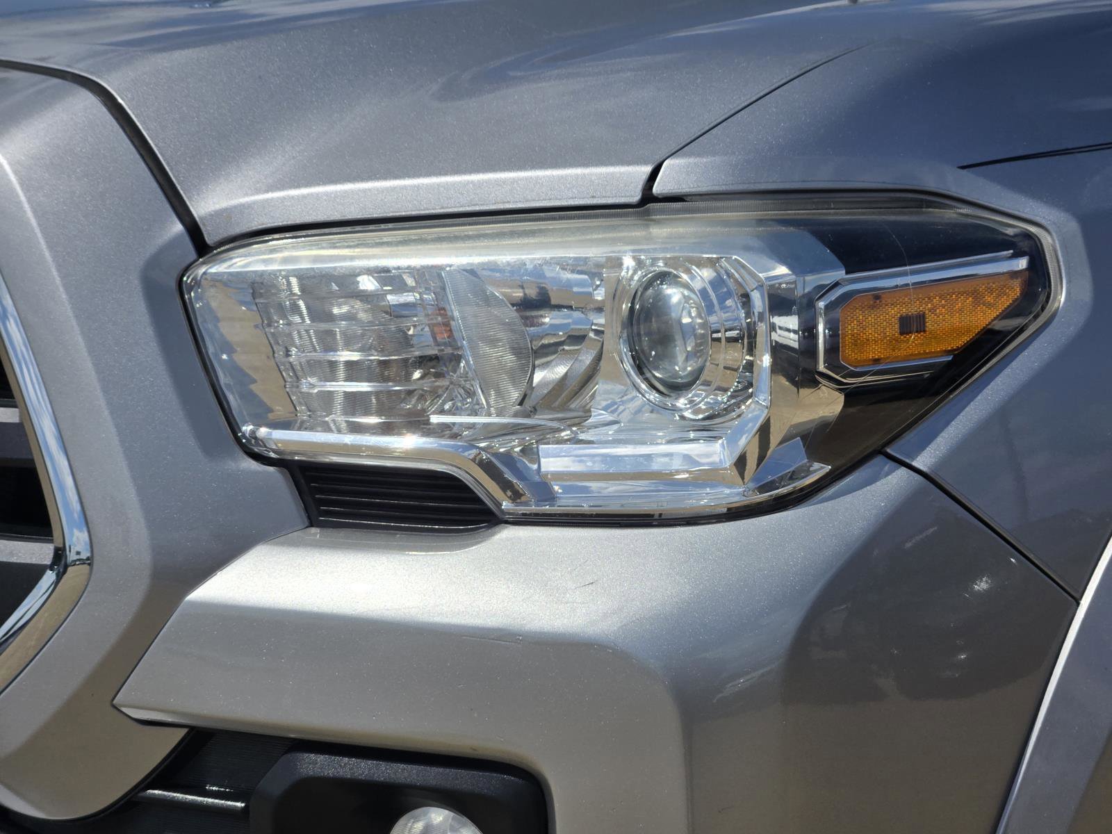 Used 2019 Magnetic Gray Metallic Toyota SR5 image 8