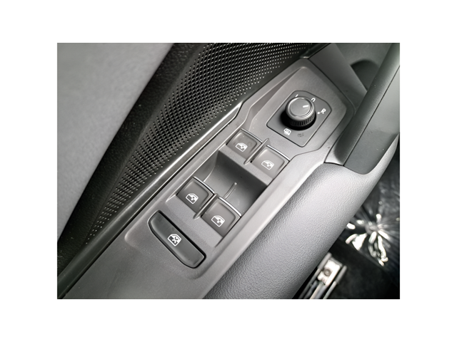 2025 Volkswagen Tiguan SE R-LINE BLACK - Photo 25