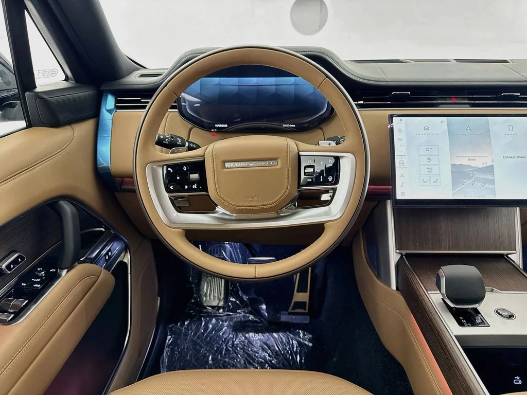New 2026 Ostuni Pearl White Land Rover SE image 23