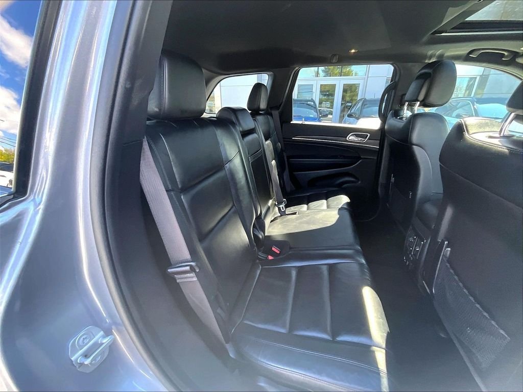 Used 2021 Billet Silver Metallic Clearcoat Jeep Limited image 16