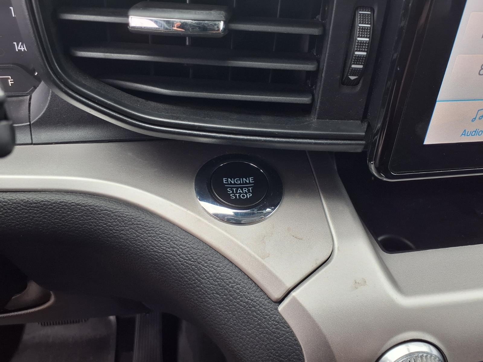 2022 Ford Explorer photo 26 of 26