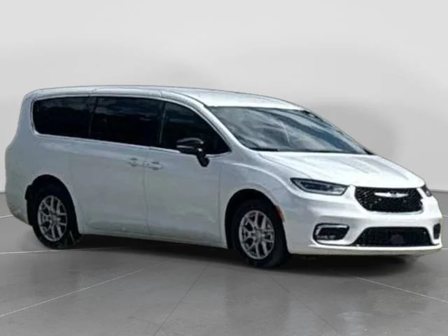 New 2026 Bright White Clear-Coat Exterior Paint RAM Tradesman image 8