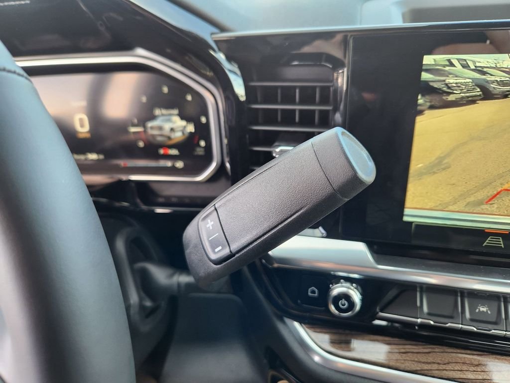 New 2026 Sterling Metallic GMC Elevation image 18