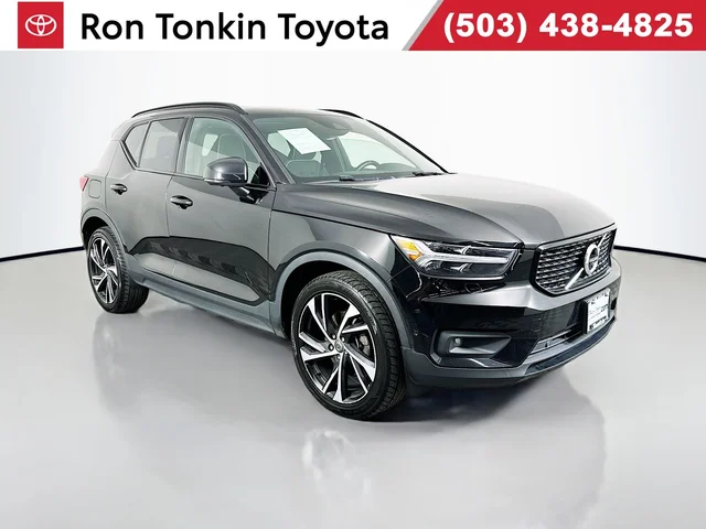 2021 Volvo XC40 R-Design