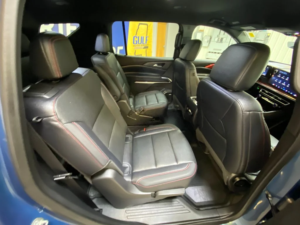 Used 2026 Blue Chevrolet Z71 image 29