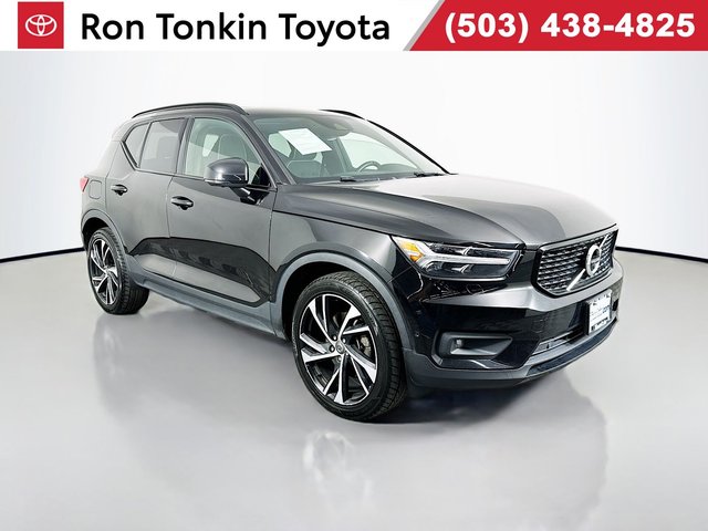 2021 Volvo XC40 R-Design