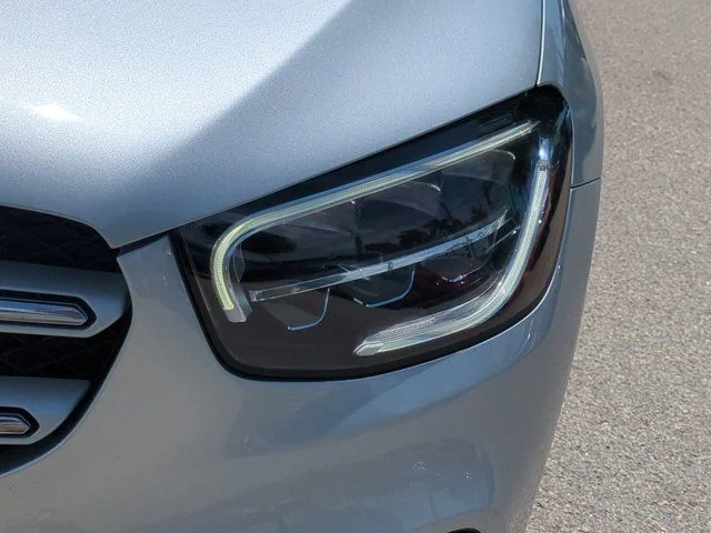 Used 2020  Mercedes-Benz GLC 300 image 9