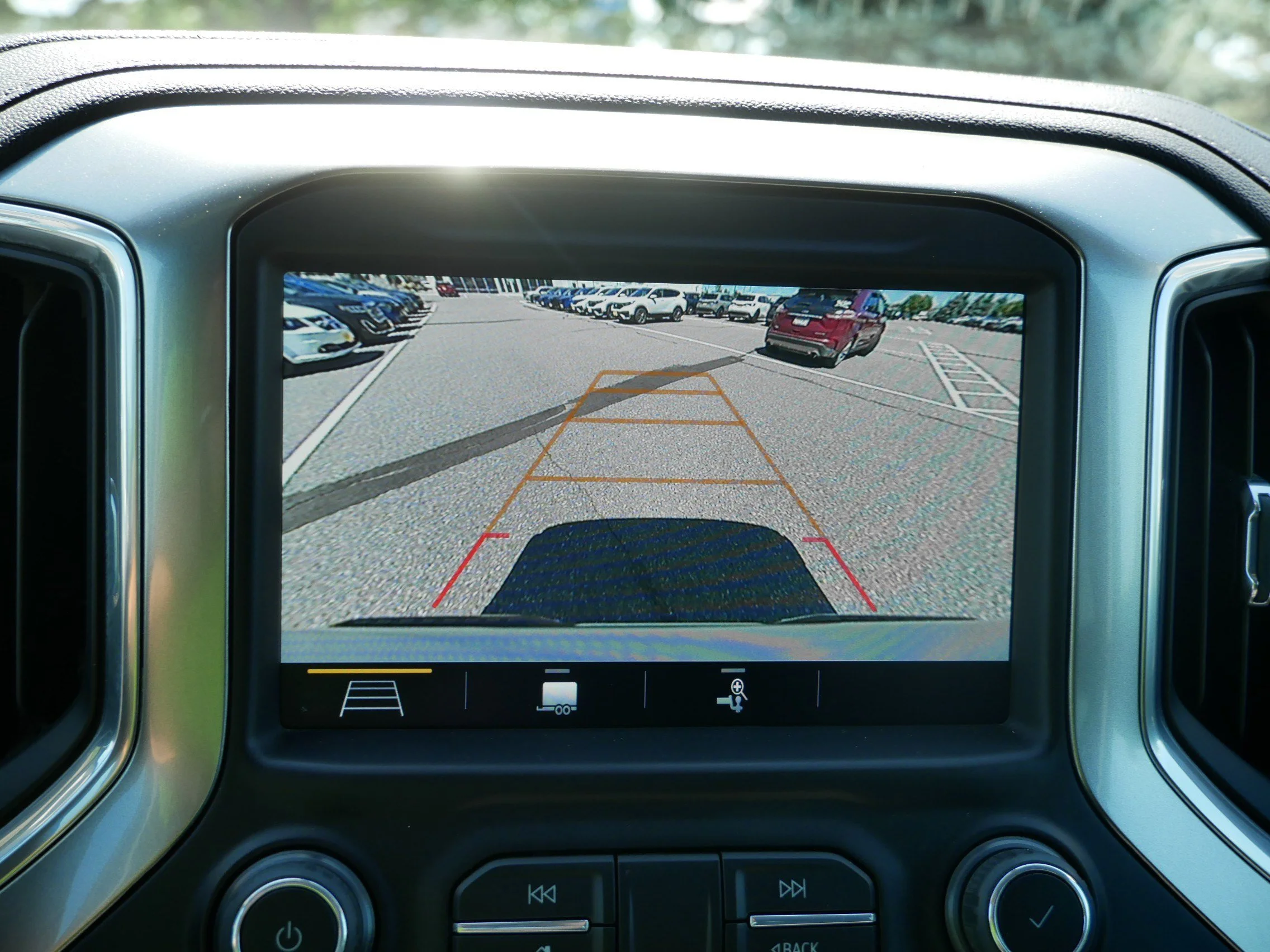 Used 2019 Summit White Chevrolet LT image 27