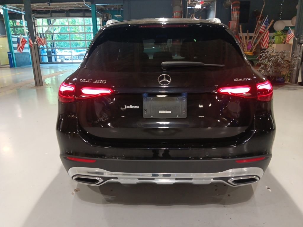Certified Used 2024 Black Mercedes-Benz GLC 300 image 7