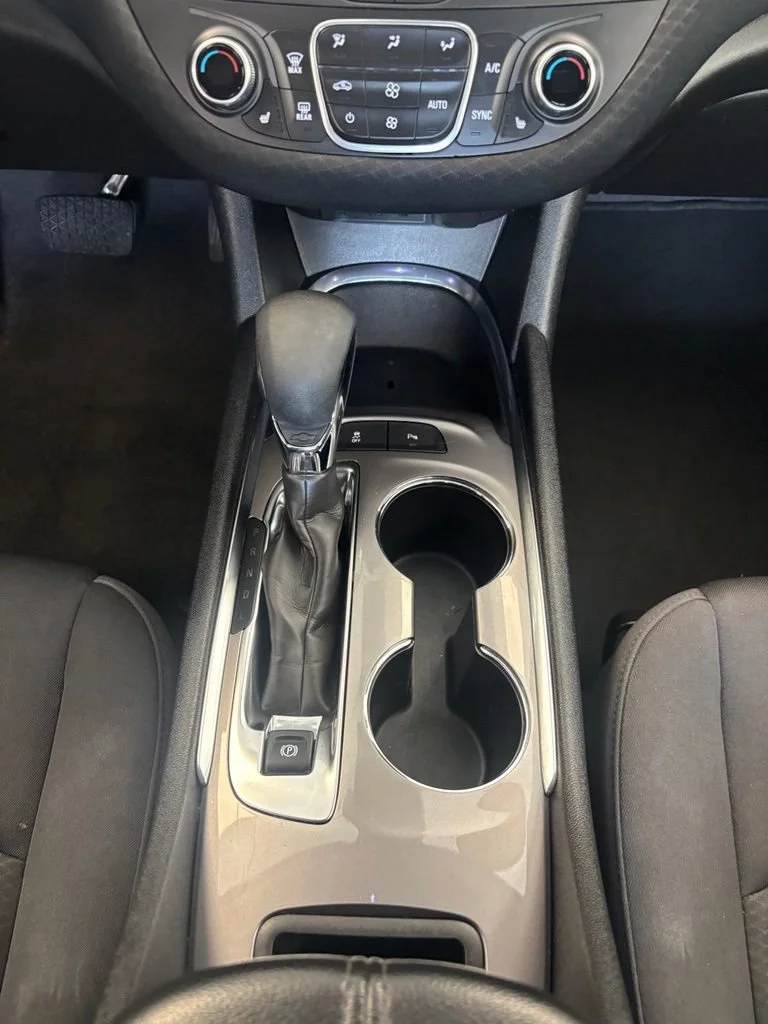 2025 Chevrolet Malibu 1LT - Photo 17