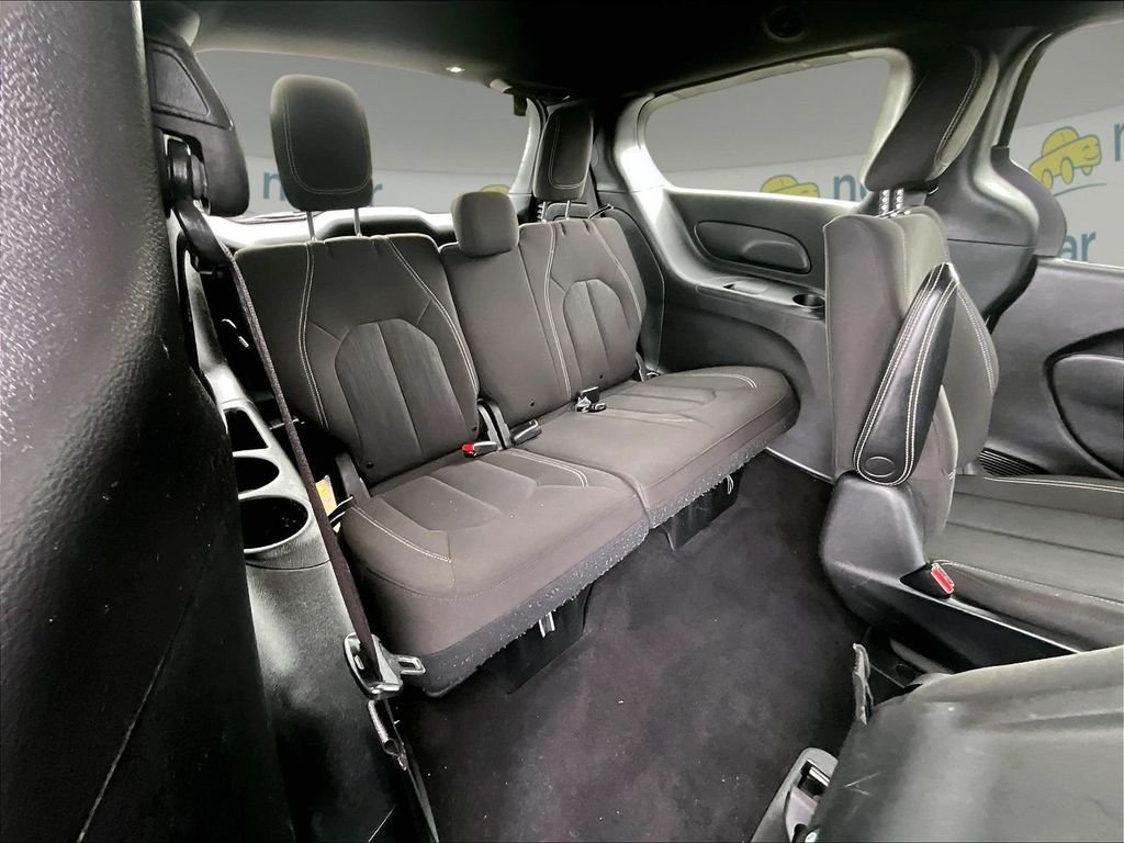 Used 2021 White Chrysler Touring image 16