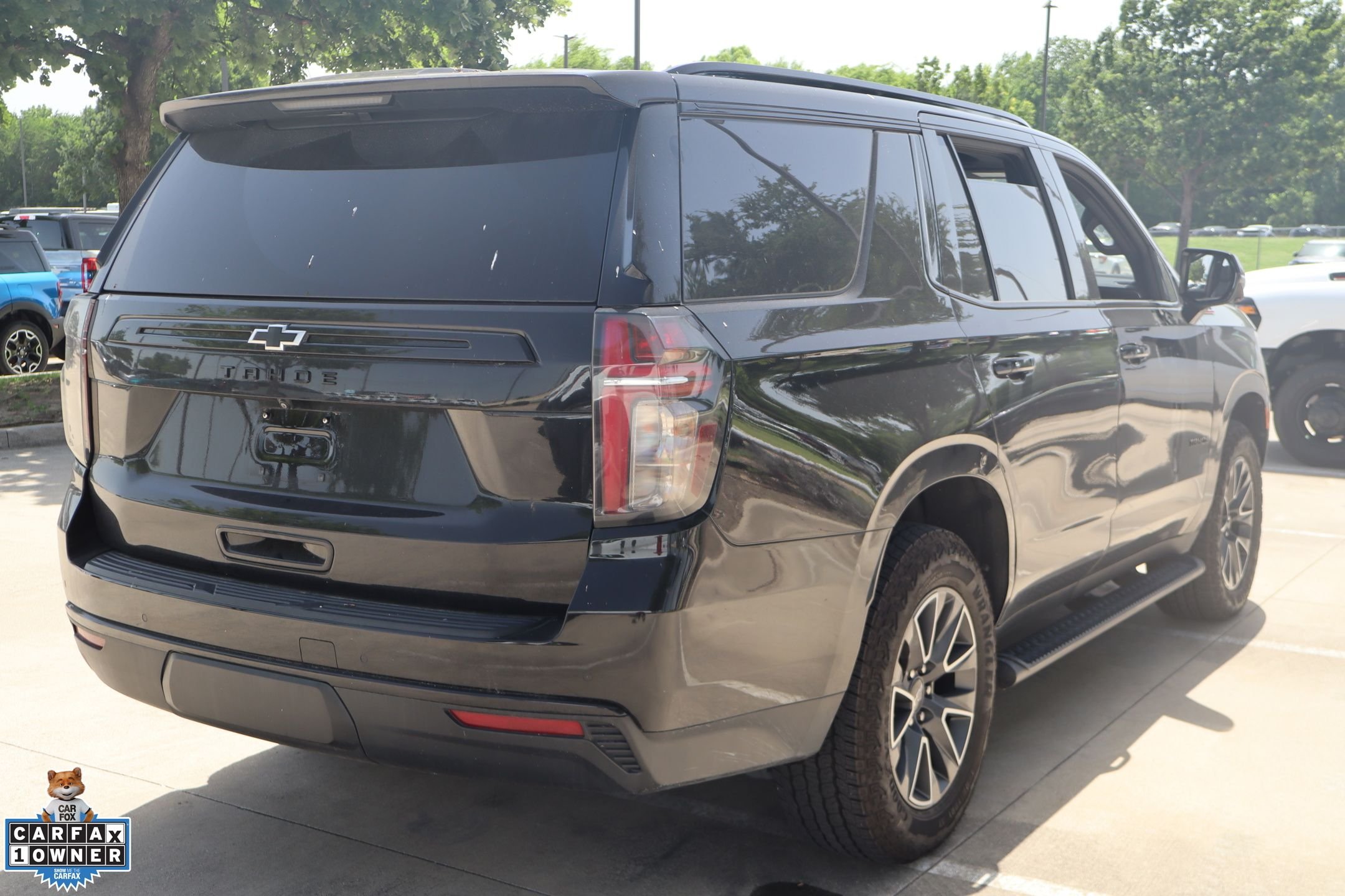 Used 2023 Black Chevrolet Z71 image 3