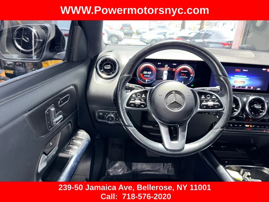 Used 2021 Black Mercedes-Benz GLA 250 image 21