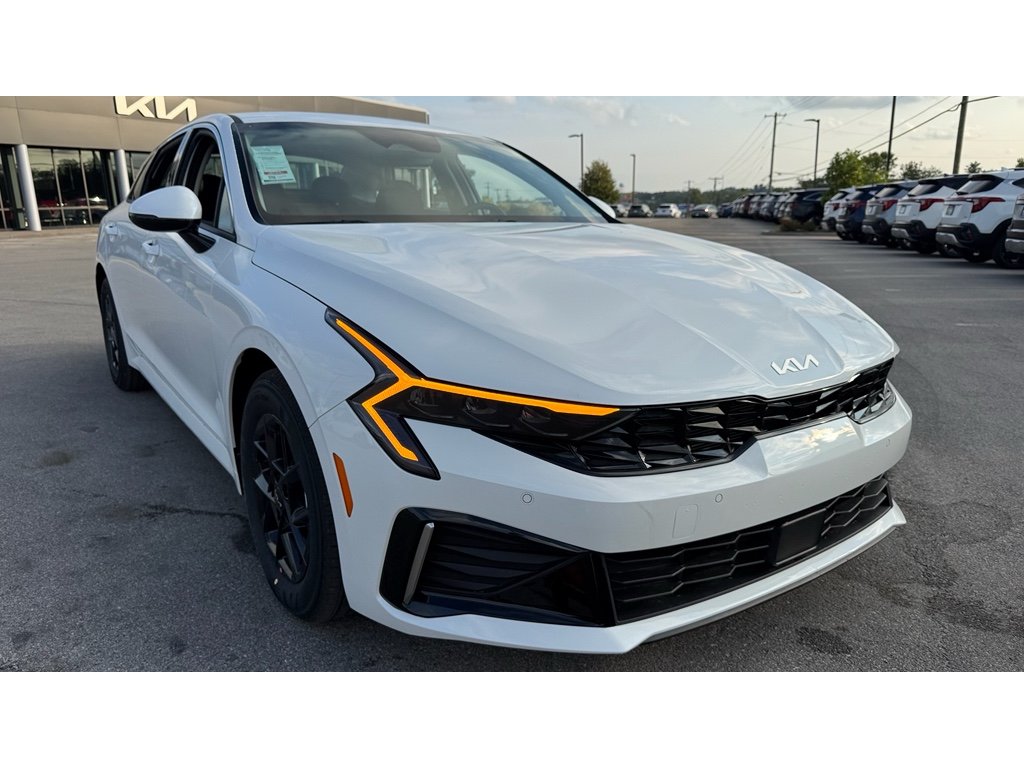 2026 Kia K5 LXS photo 2