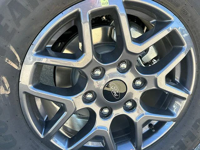 New 2026 Avalanche Ford XLT image 26