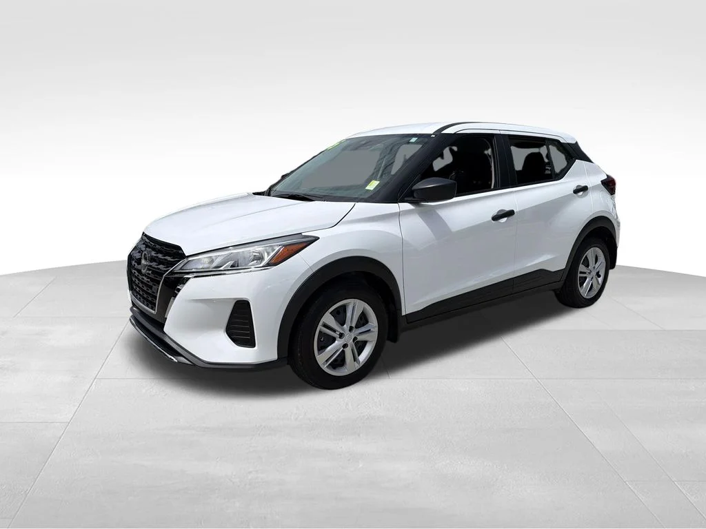 Certified Used 2025 White Nissan S image 3