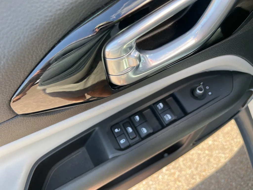 2025 Jeep Compass Limited - Photo 16