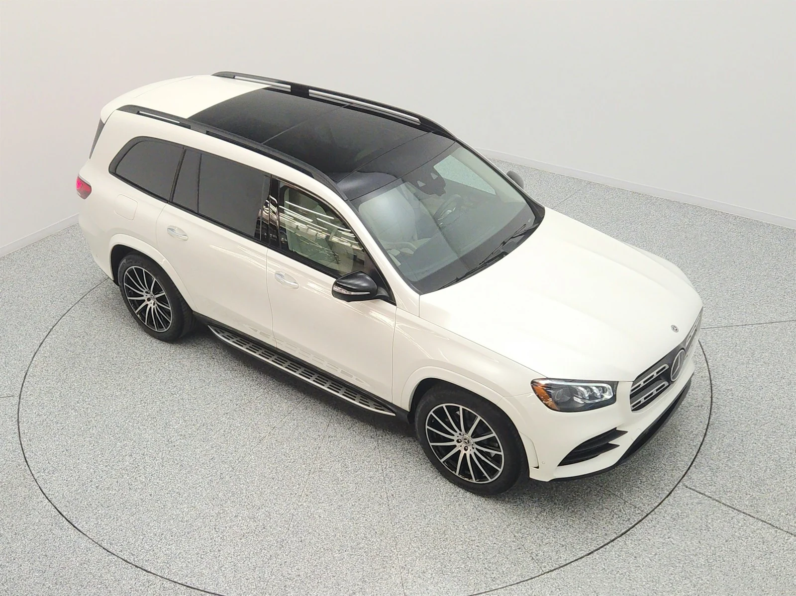 Certified Used 2022 MANUFAKTUR Diamond White Bright Mercedes-Benz GLS 450 4MATIC® SUV image 24