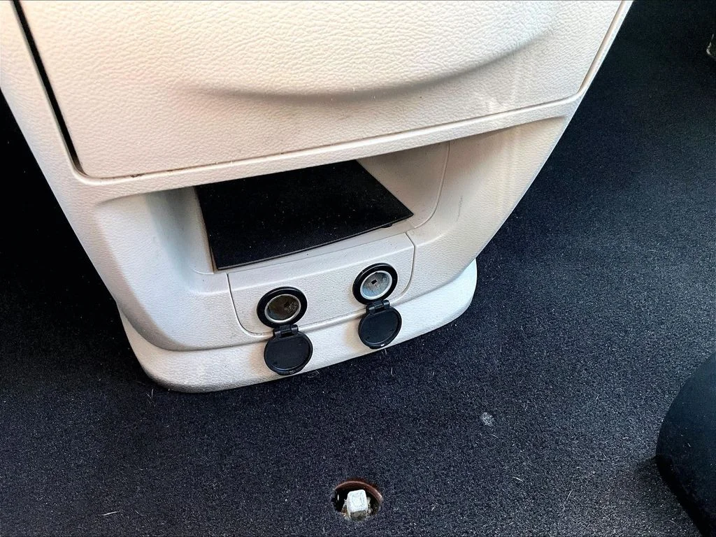 Used 2019 Red Dodge SE image 33