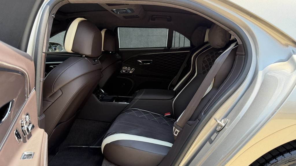 Used 2024 Gray Bentley Speed image 23