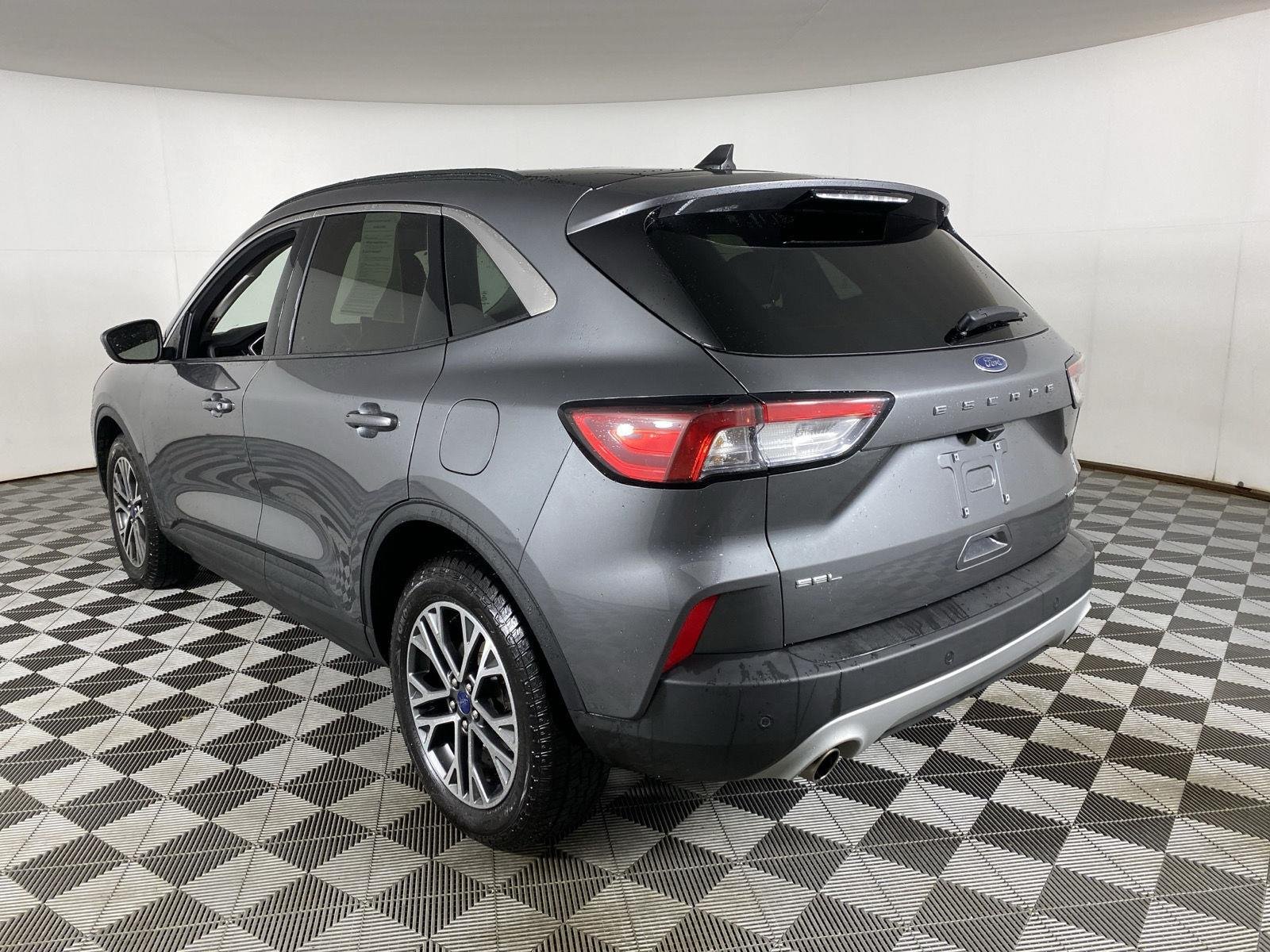 Used 2022 Carbonized Gray Ford SEL image 5