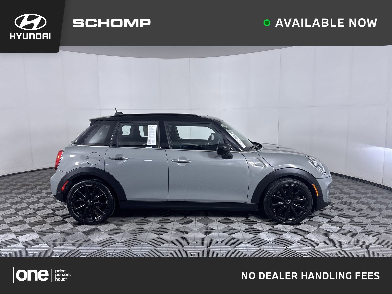 2021 MINI Hardtop's photo