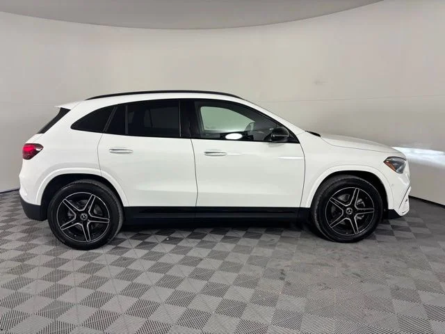 New 2026 Polar White Mercedes-Benz GLA 250 image 8