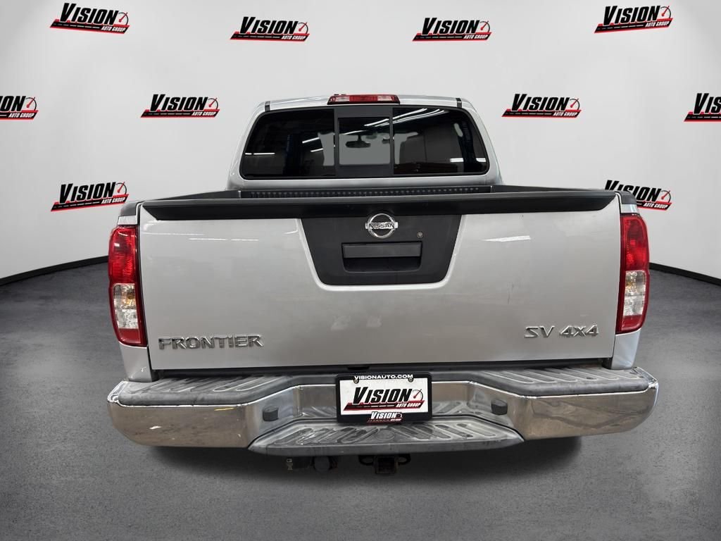Used 2014 Silver Nissan SV image 6