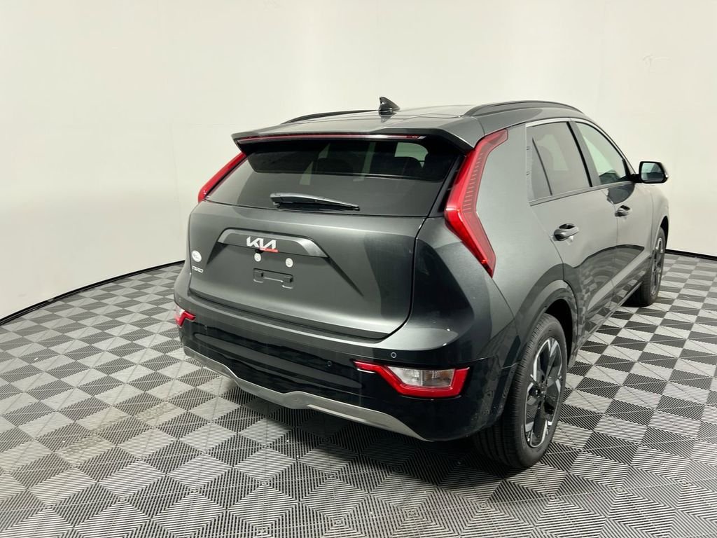 New 2026 Interstellar Gray Kia WIND image 3