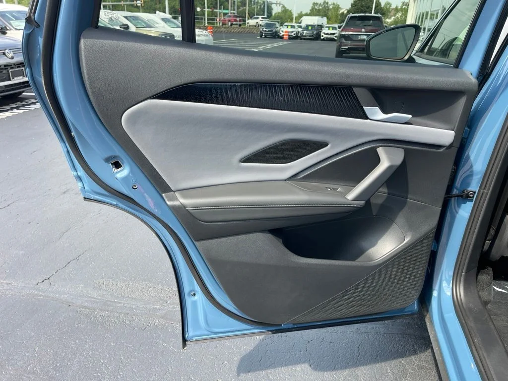New 2026 Monterey Blue Pearl Volkswagen 2.0T SE image 23