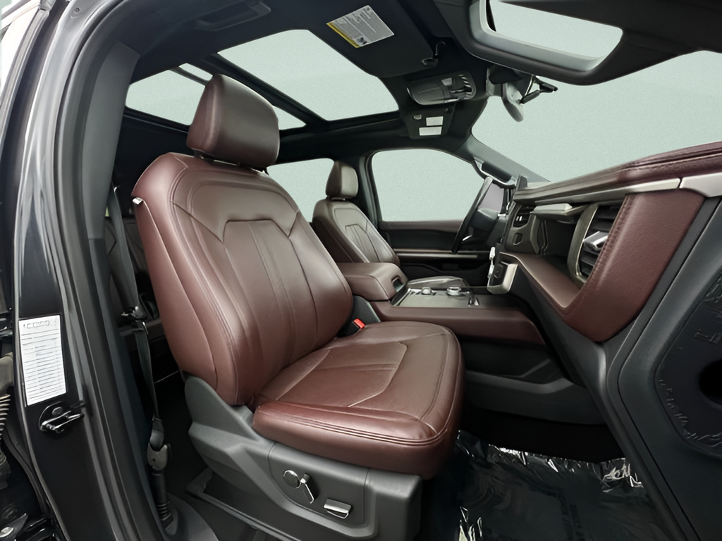 Used 2024 Gray Metallic Ford Limited image 35