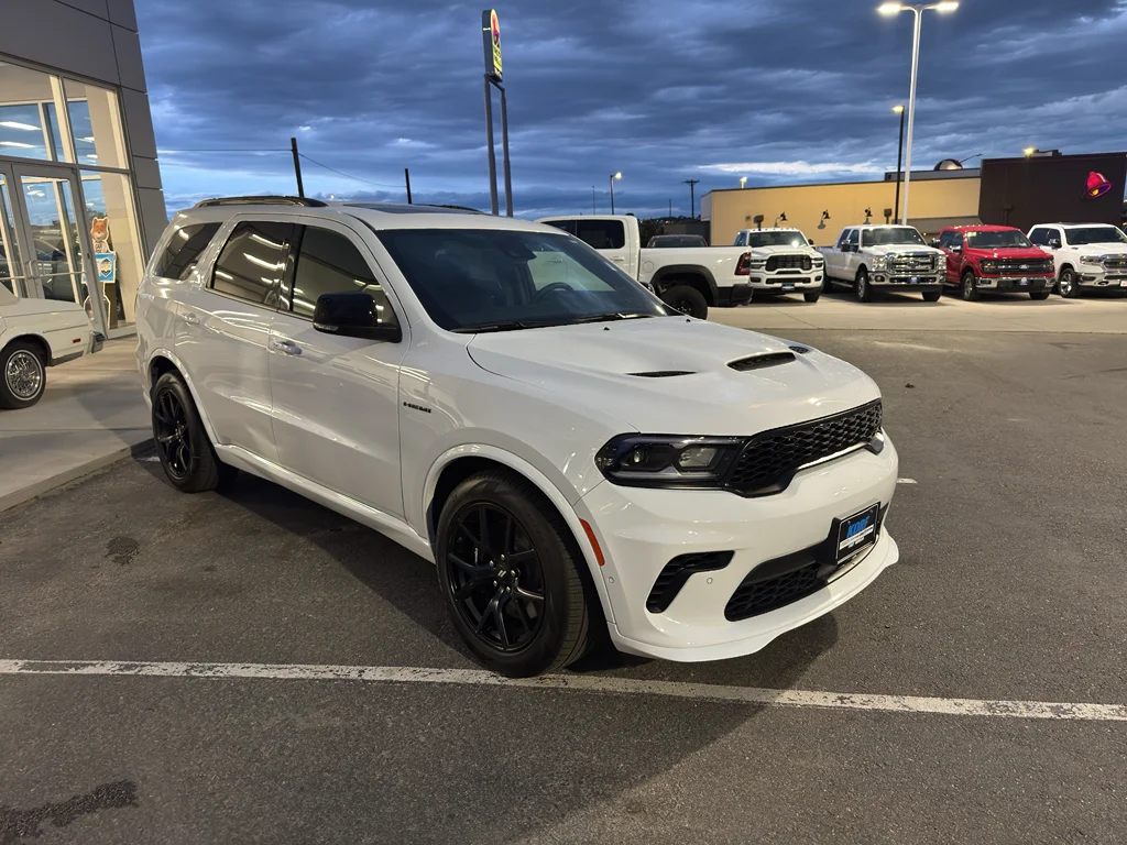 New 2026 White Knuckle Clear-Coat Exterior Paint Dodge GT Premium HEMI V8 image 7
