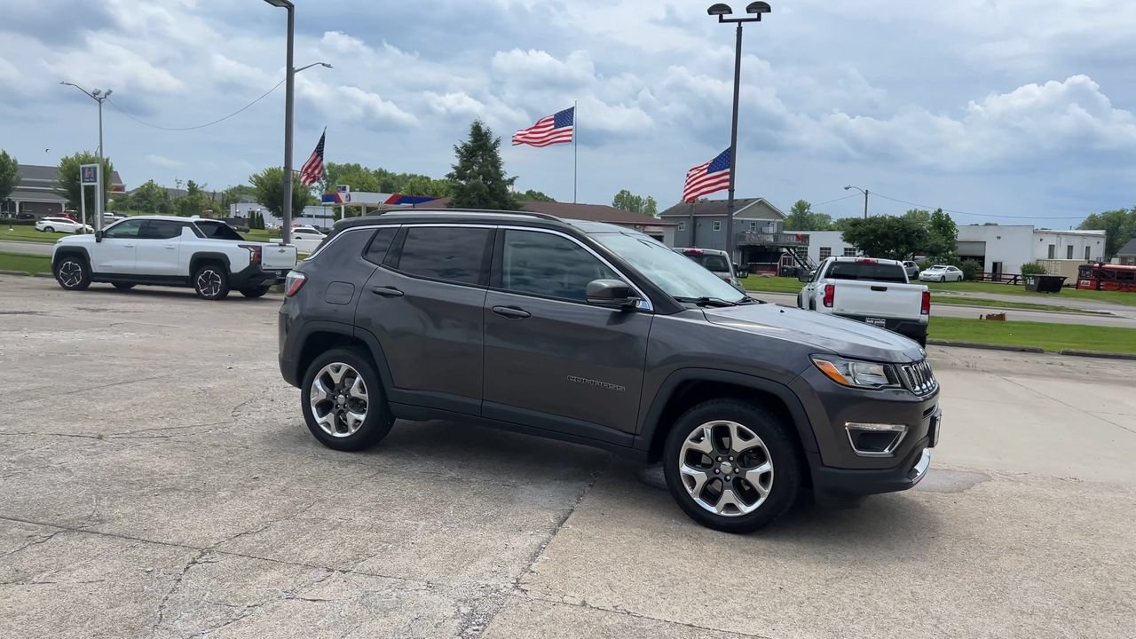 Used 2018 Jeep Compass Limited with VIN 3C4NJDCB3JT432819 for sale in Lebanon, OH
