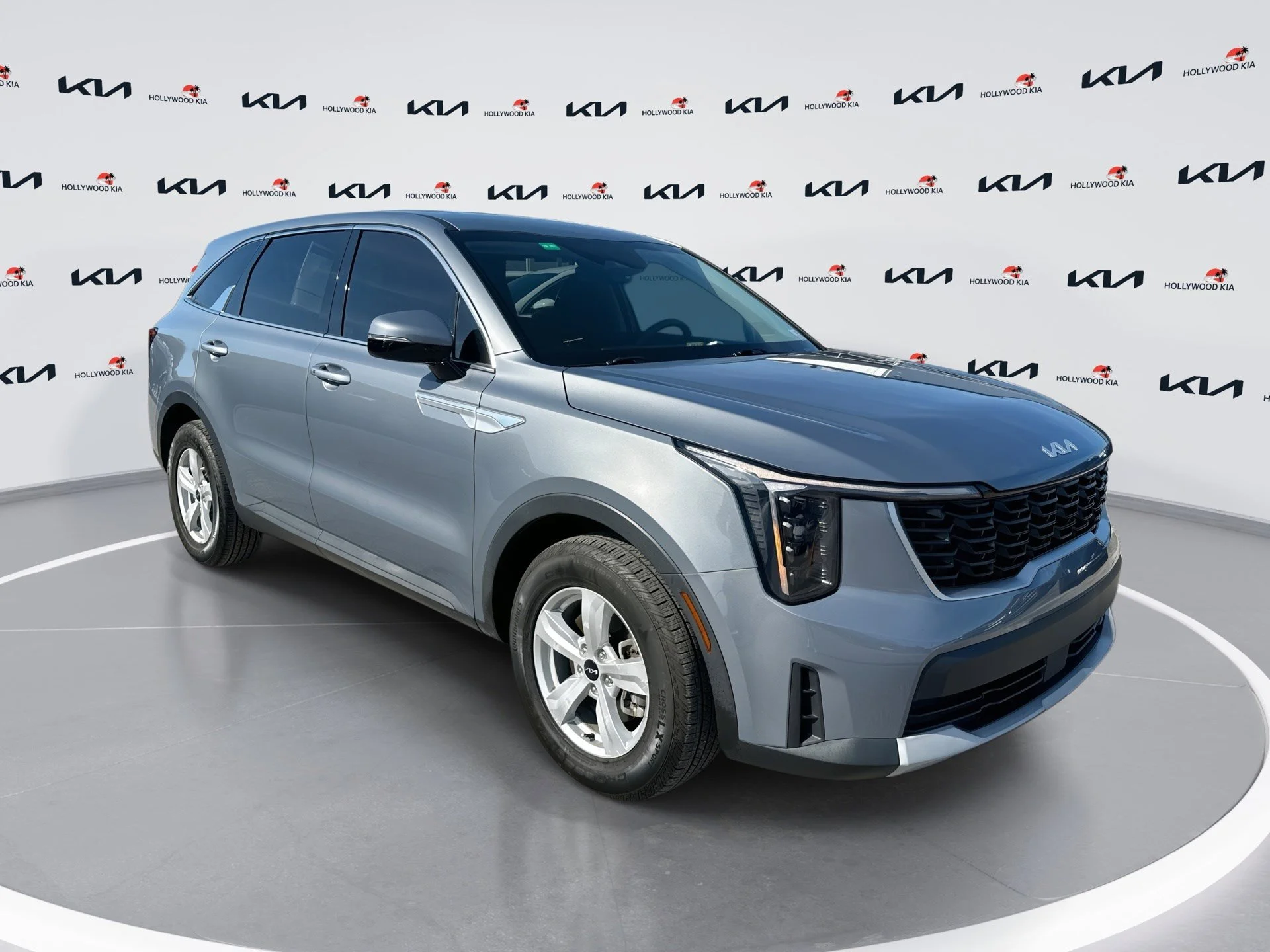 2024 Kia Sorento LX AT's photo