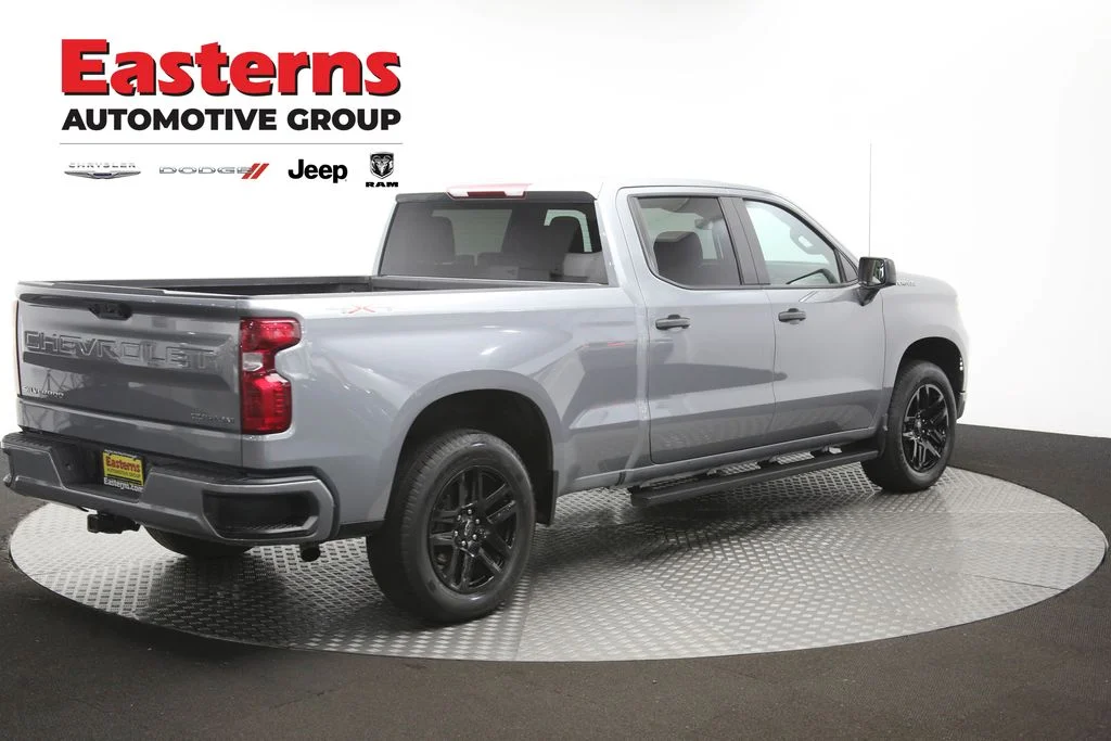 Used 2024 Gray Chevrolet Custom image 42