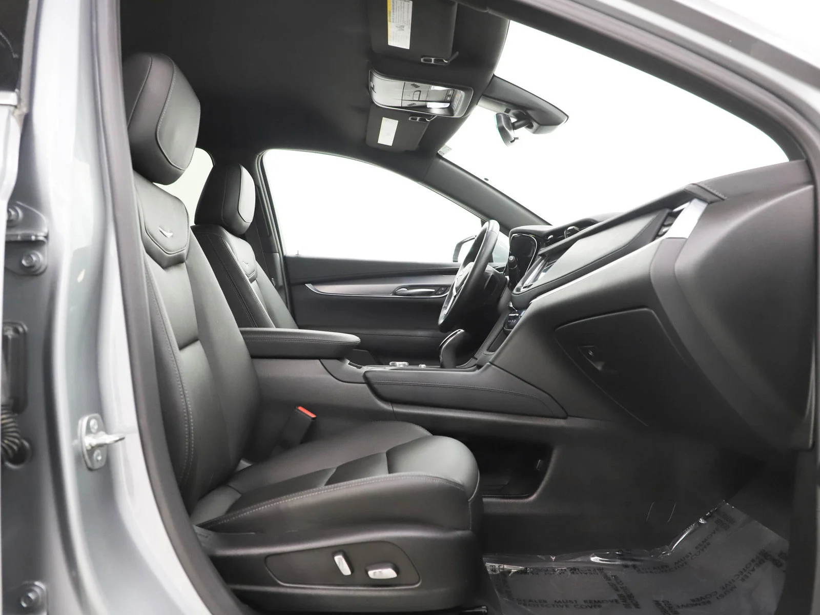 Used 2025 Gray Cadillac Luxury image 12