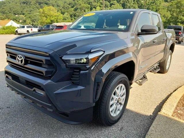 Used 2025 Underground Toyota SR5 image 5