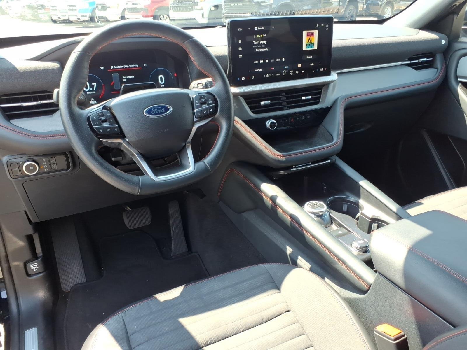 Used 2025 Agate Black Ford ST-Line image 21