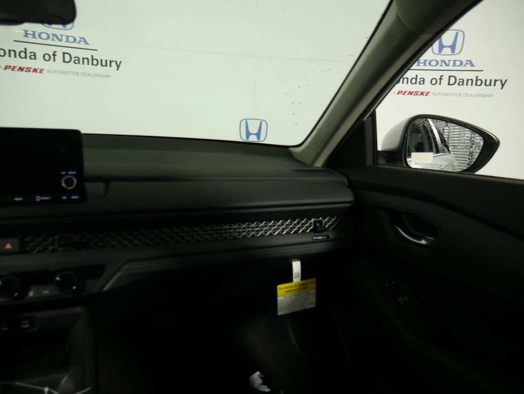 New 2026 Platinum White Pearl Honda LX image 14