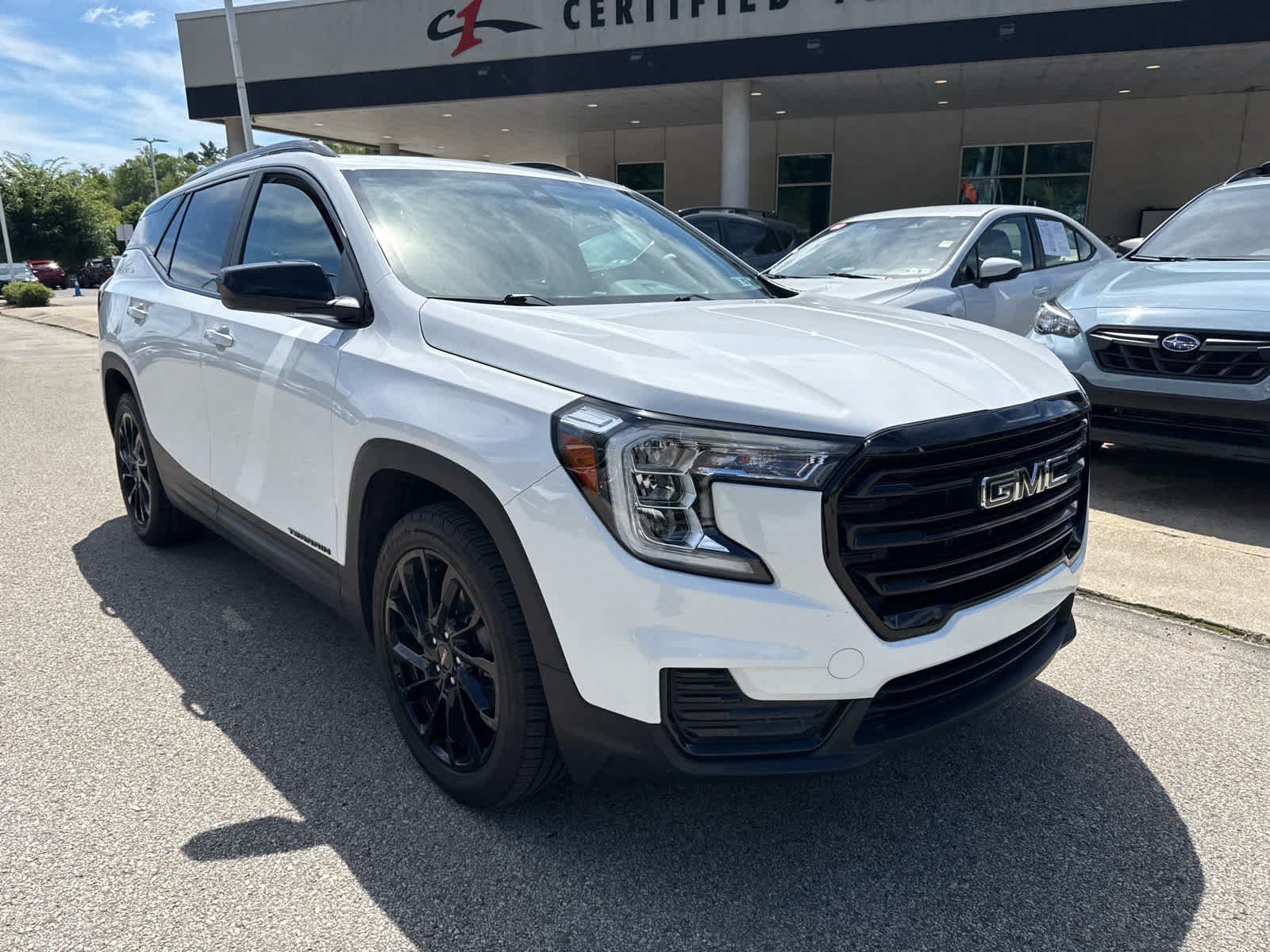 2023 GMC Terrain SLE AWD's photo