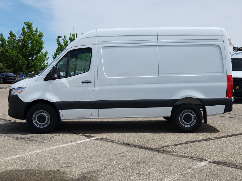 New 2026 ARCTIC WHITE Mercedes-Benz WORKER image 5