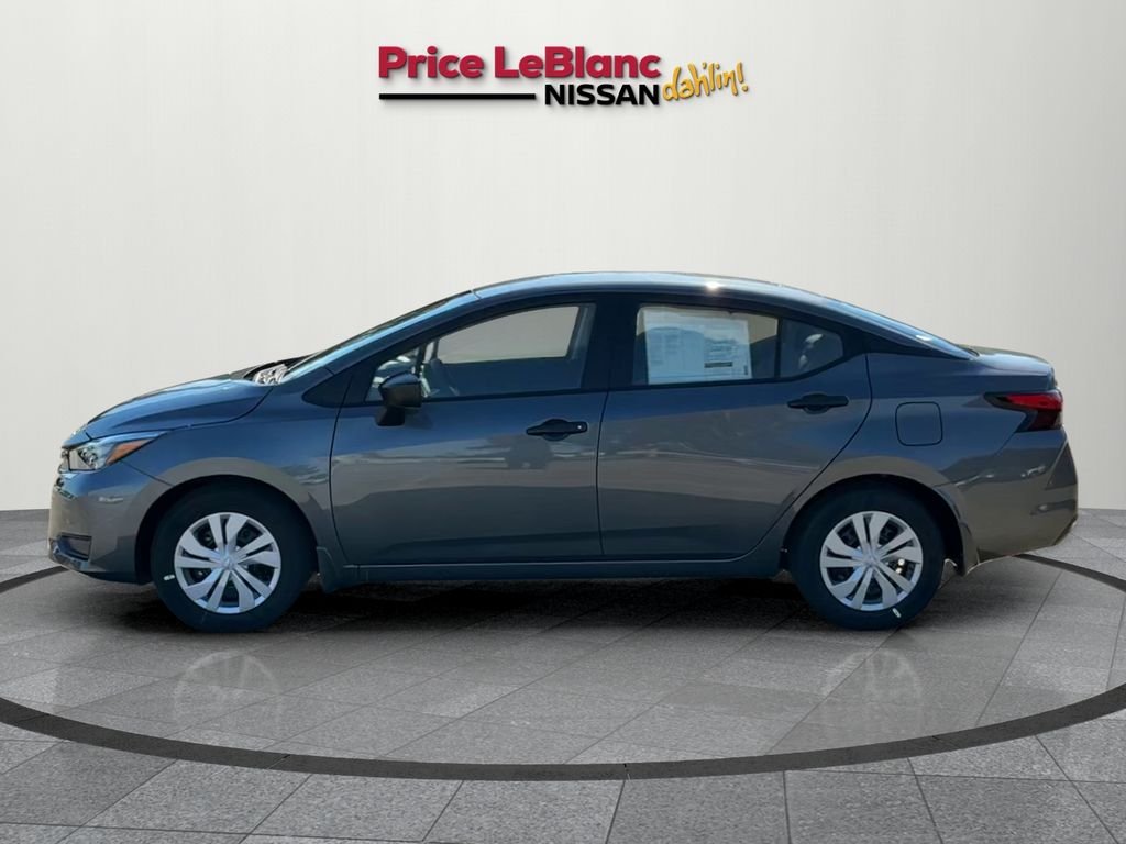 2025 Nissan Versa 1.6 S photo 4