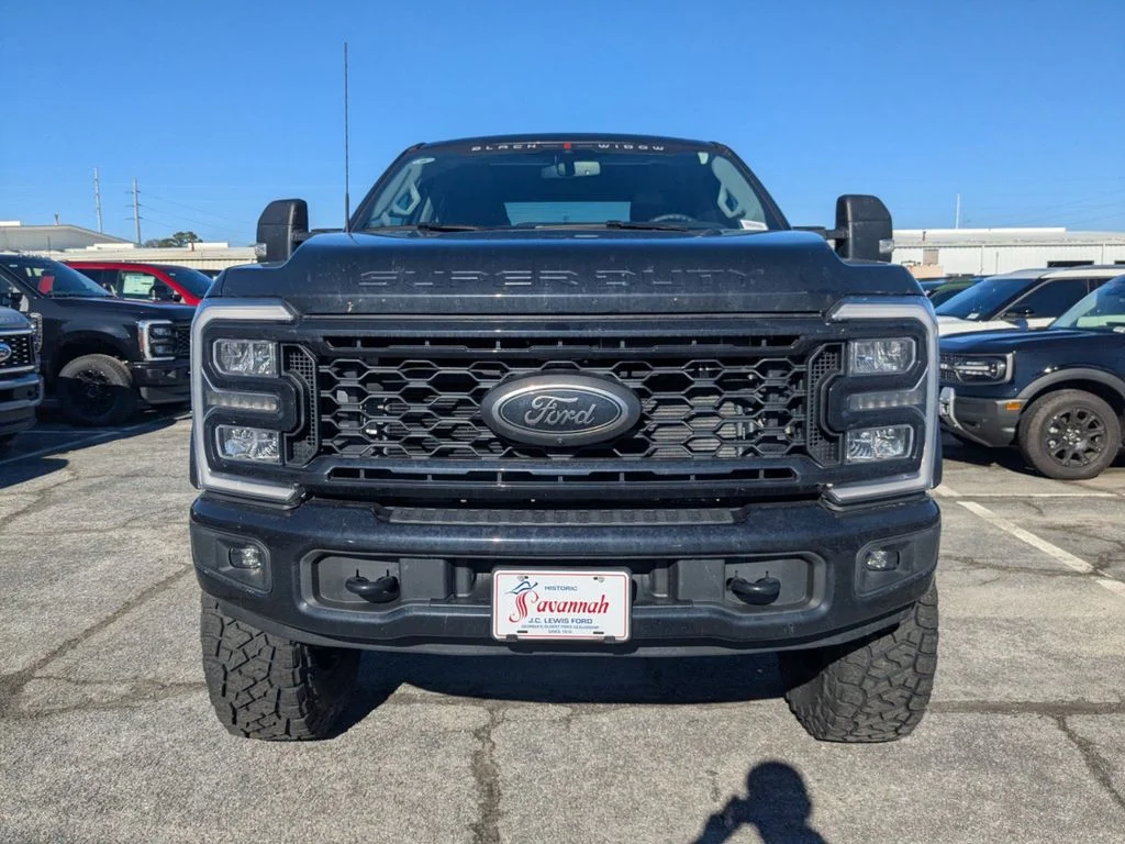 New 2026 Agate Black Metallic Ford XLT image 9